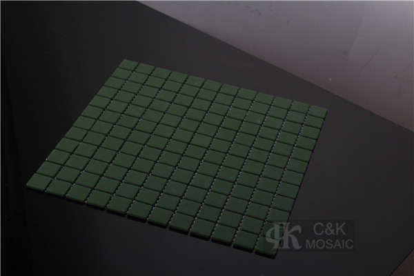 Hot selling Green Square Glass Recycled glass mosaic for backsplash 23SSM44